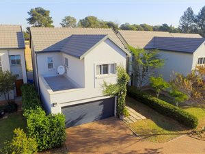 3 Bed Duet in Moreleta Park