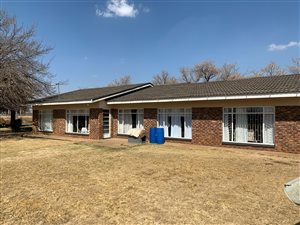 1.8 ha Farm in Vyfhoek