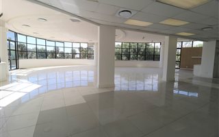 1132.40002441406 m² Retail Space in Constantia Kloof