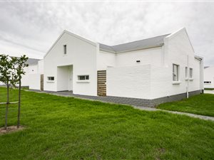 2 Bed Townhouse in Pinelands