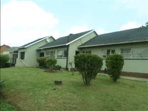 3 Bed House in Lambton Gardens