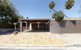 3 Bedroom House in Oakglen