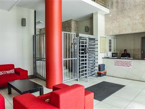 1 Bed Apartment in Johannesburg Central