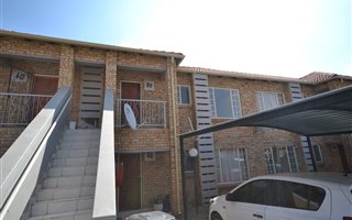 2 Bedroom Apartment in Rynfield