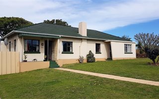 4 Bedroom House in Perridgevale