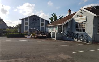 82 m² Commercial space in Kloof