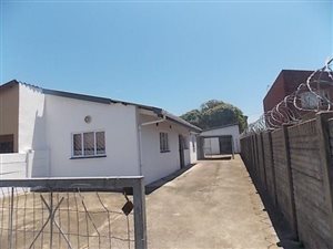 2 Bed House in Merebank