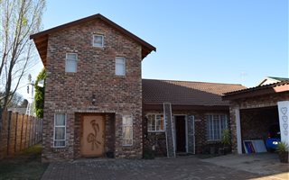 4 Bedroom House in Potchefstroom Central