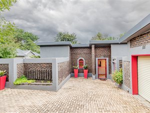 3 Bed House in Sundowner