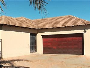3 Bedroom Cluster in Amberfield Crest