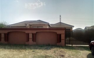 3 Bedroom House in Kirkney