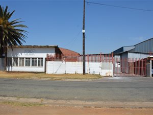 350 m² Commercial space in New State Area