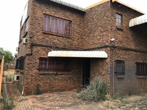 1260 m² Industrial space in Rosslyn