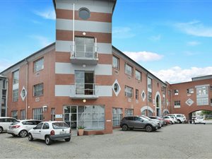 376 m² Office Space in Parktown North