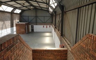 360 m² Industrial space in Spartan