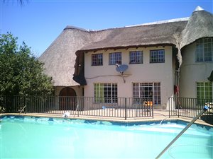 8565 m² Farm in President Park