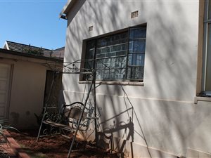 7 Bed House in Bezuidenhout Valley