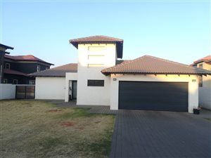 4 Bed House in Monavoni