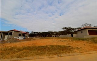 1210 m² Land available in Granite Hill
