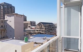 2 Bedroom Apartment in City Bowl