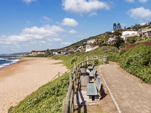 3 Bed Apartment in Willard Beach