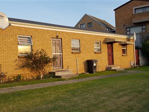2 Bed Apartment in Oakglen