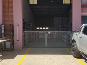395 m² Industrial space in Red Hill