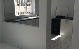 1 Bedroom Garden Cottage in Kew