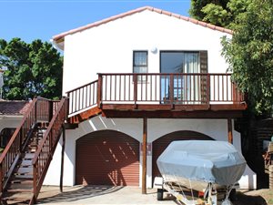 1 Bedroom Garden Cottage in Blue Bend