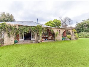 4 Bed House in Victory Park