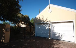 3 Bedroom House in Sonstraal Heights