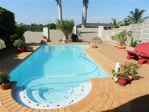 6 Bed House in Grantham Park