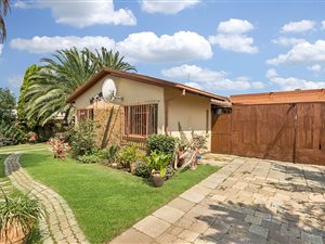 4 Bed House in Kempton Park West