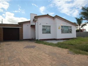 4 Bed House in Bishop Lavis