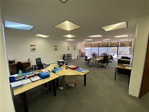 110 m² Office Space in Auckland Park