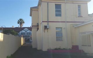 94 m² Commercial space in Southernwood