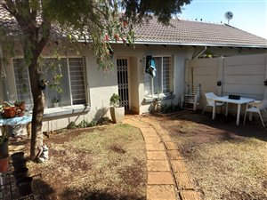2 Bed Simplex in Rooihuiskraal North