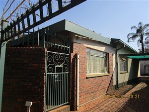 5 Bed House in Hatfield