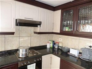 4 Bed House in Caversham Glen