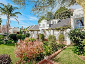 7 Bed House in Northcliff
