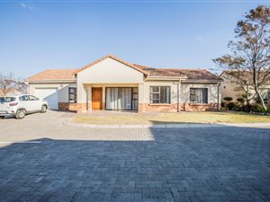 3 Bed House in Hazeldean (Silverlakes Surroundings)