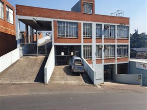 693 m² Industrial space in Park Hill