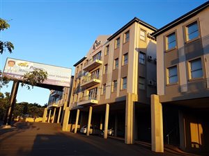 458 m² Office Space in Sunningdale