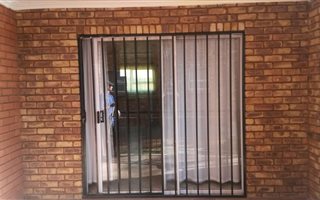 2 Bedroom Apartment in Halfway House