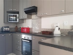 3 Bed House in Berario