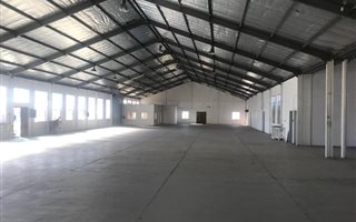 1350 m² Industrial space in Triangle Farm