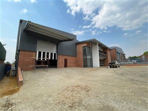 830 m² Industrial space in North Riding