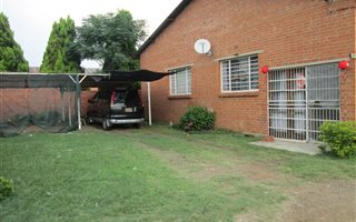 700 m² Industrial space in Riverside Industrial
