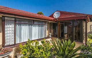 2 Bedroom Apartment in Sonneglans