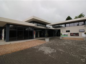90 m² Office Space in George South